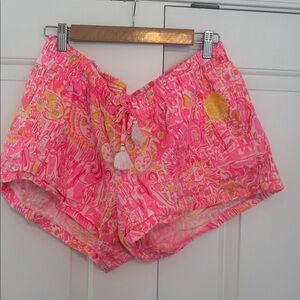 Lilly Pulitzer Patterned Linen Shorts XL